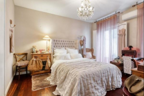 Bella’s Charming Home at Trendy Chiado